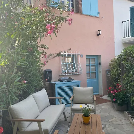 Petite Maison De Pecheur * Grimaud