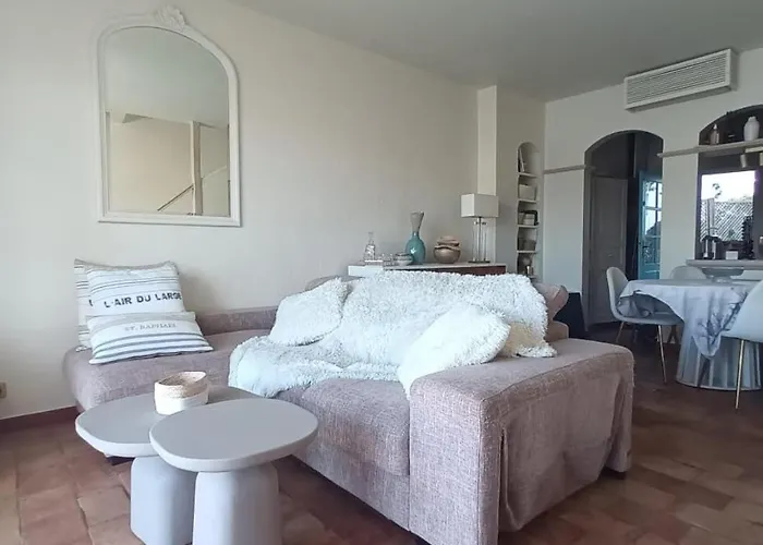 Petite Maison De Pecheur