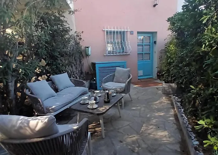 Petite Maison De Pecheur